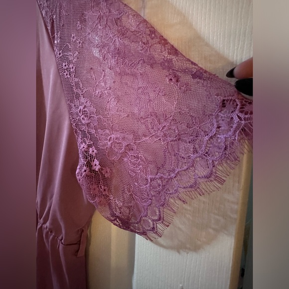 Bloomchic dress with pink with lace size 14-16 - Picture 3 of 9